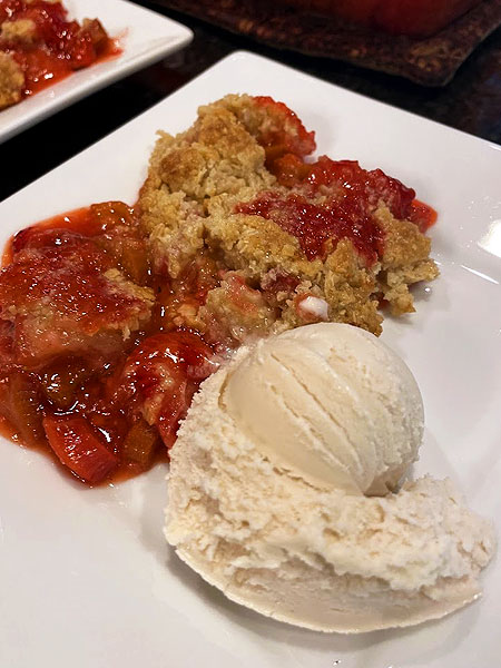 Strawberry Rhubarb Crisp