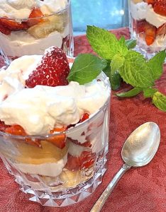 15 Minute Strawberry Dessert