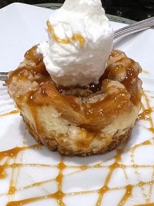 Apple Cheesecake Cupcakes